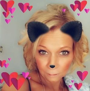 Meet your Posher, Jenn